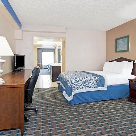 Days Inn By Wyndham St. Louis Lindbergh Boulevard Huntleigh Exterior photo